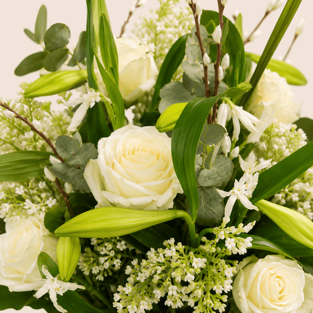 Ramo de lilium y rosas
