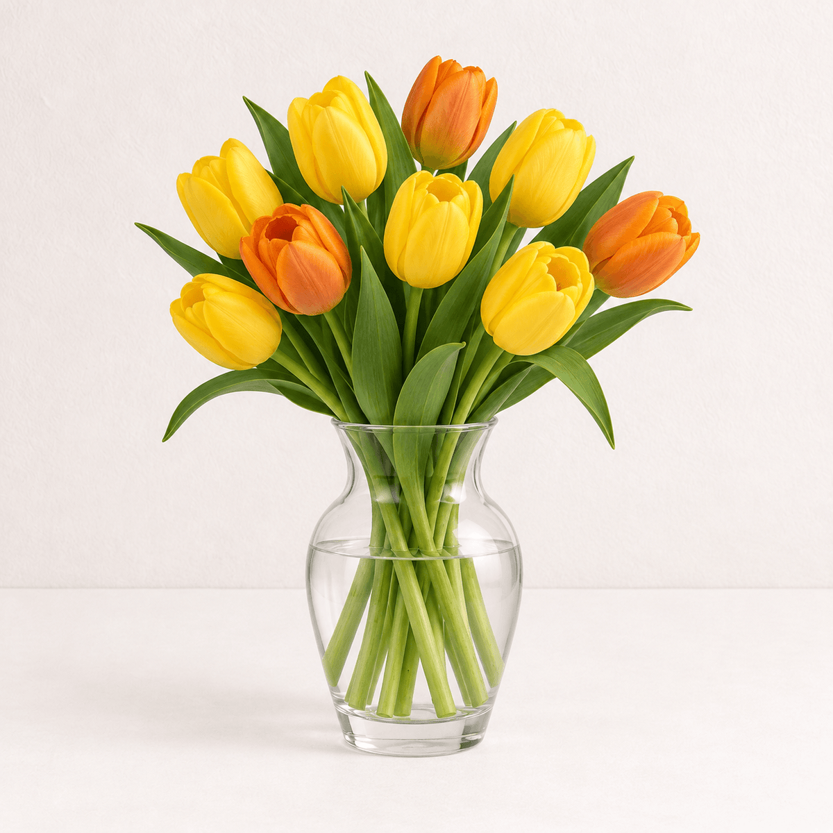 Ramo tulipanes amarillo radiante